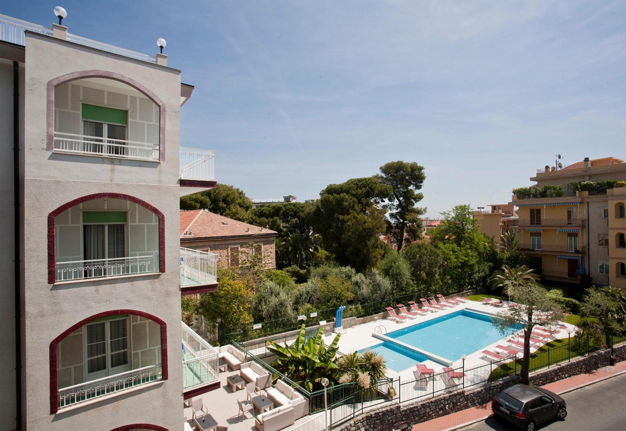 Hotel Garden 3*