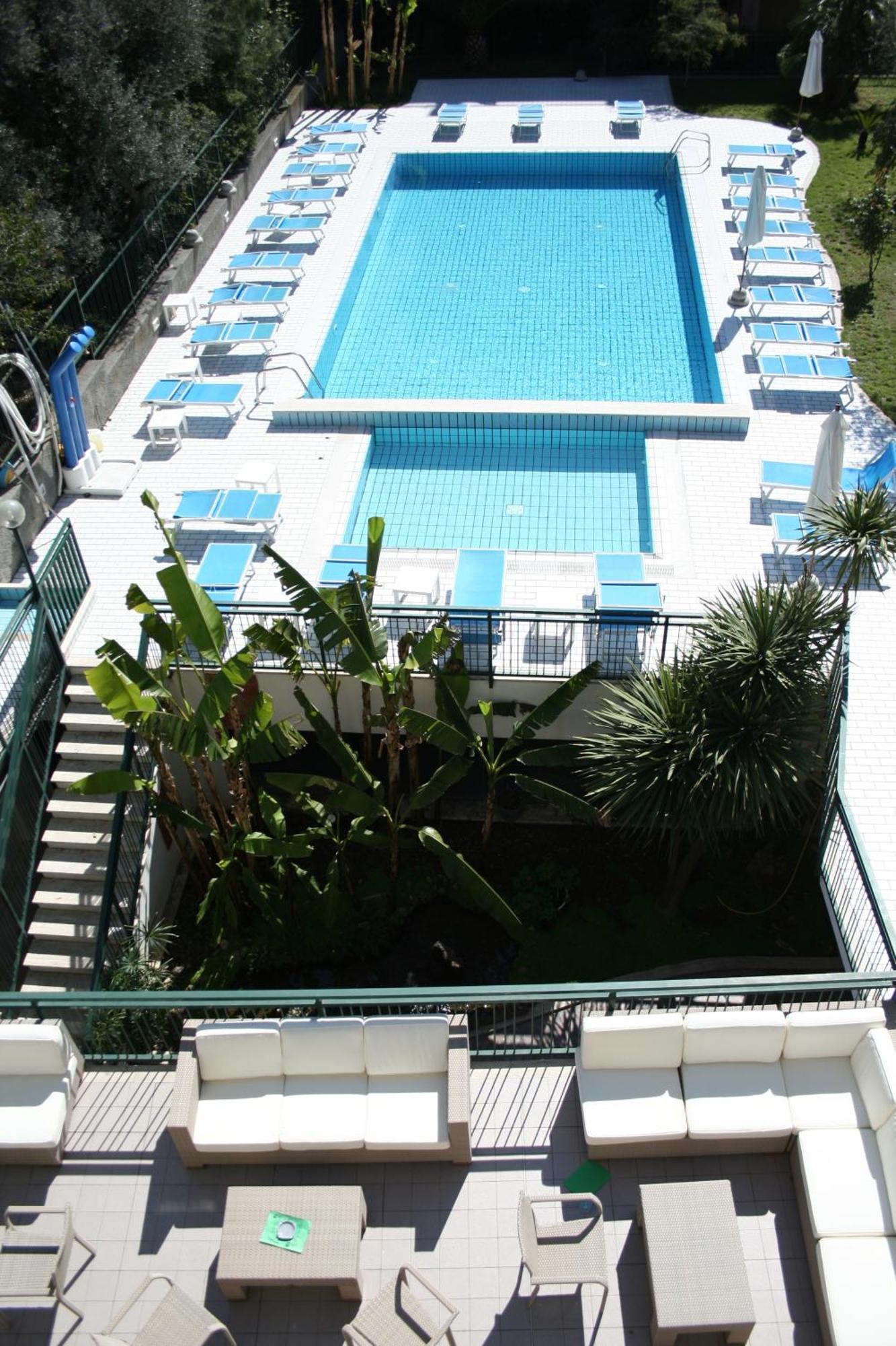 Hotel Garden 3*